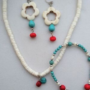 Vintage Puka Choker Bracelet earrings Set